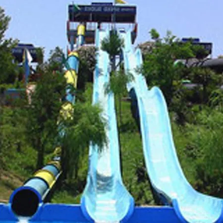 Aqualand 4*