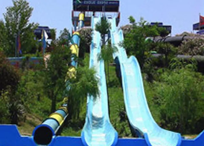 Aqualand 4*